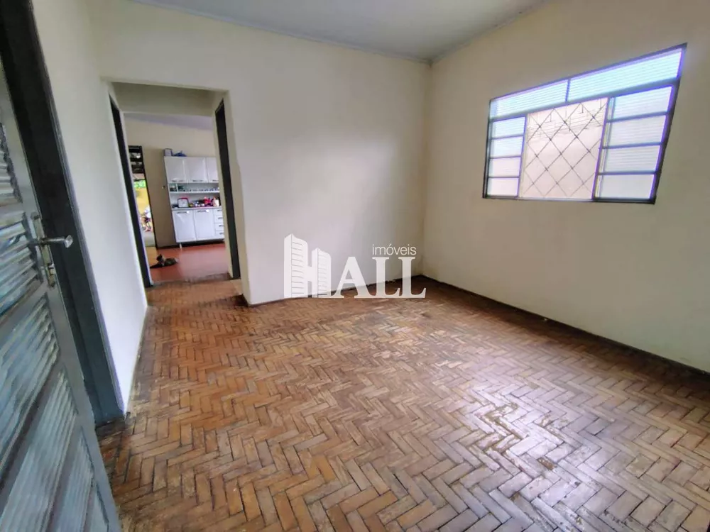 Casa à venda com 3 quartos, 180m² - Foto 1