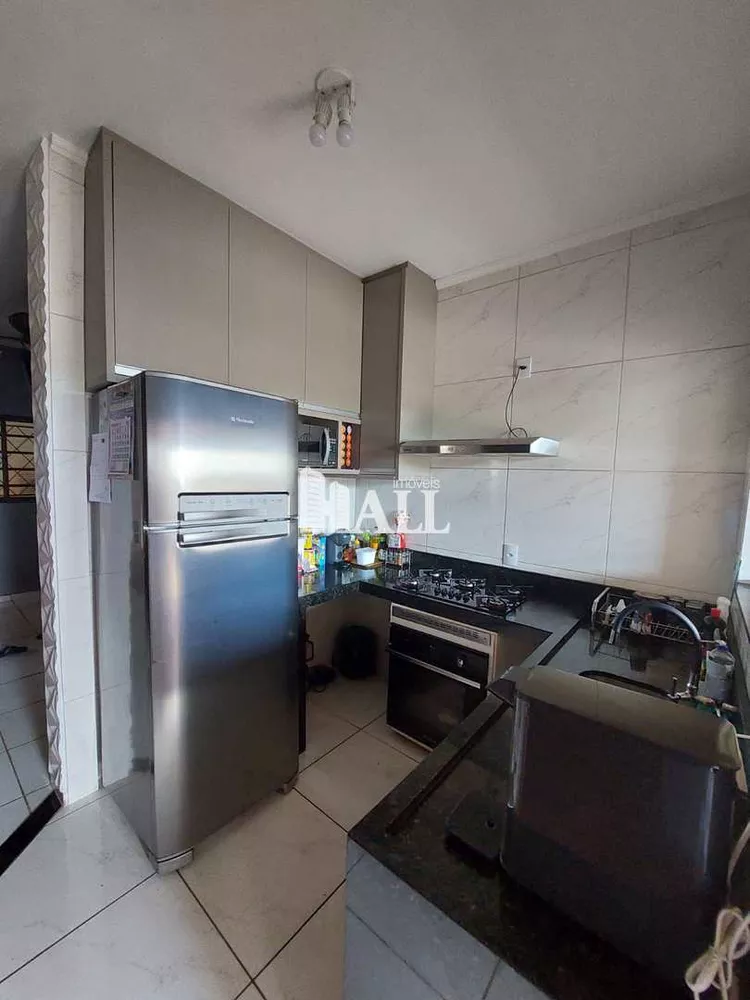 Casa à venda com 2 quartos, 125m² - Foto 1