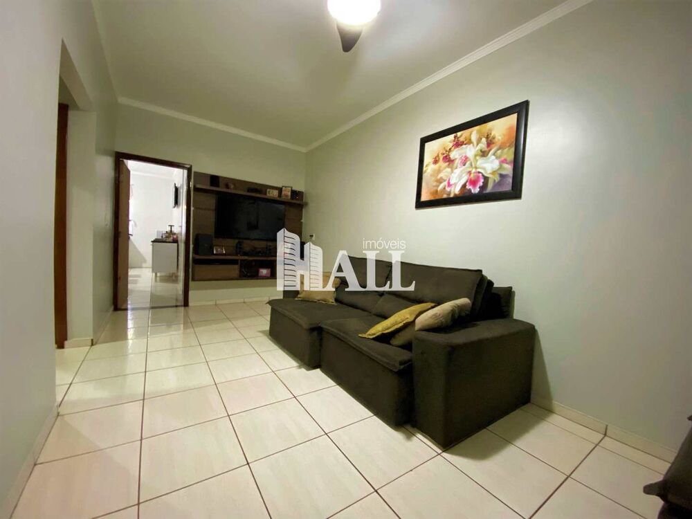 Casa à venda com 3 quartos, 210m² - Foto 1