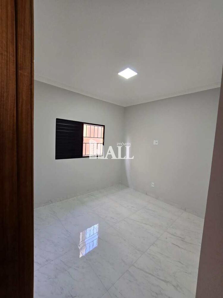 Casa à venda com 3 quartos, 110m² - Foto 3