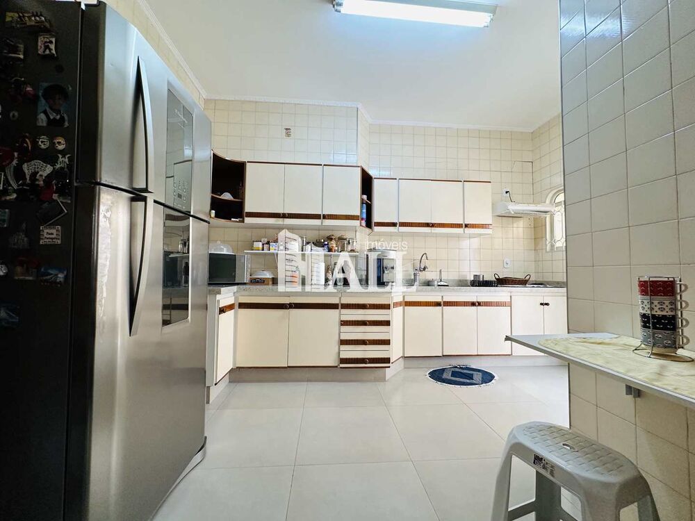 Casa, 4 quartos, 326 m² - Foto 1