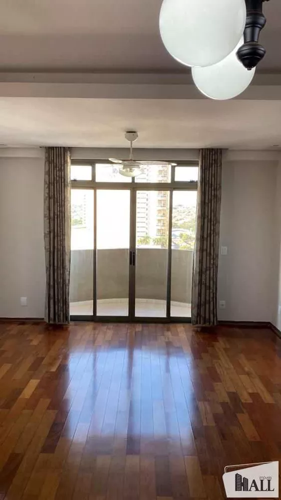 Casa à venda com 3 quartos, 140m² - Foto 1