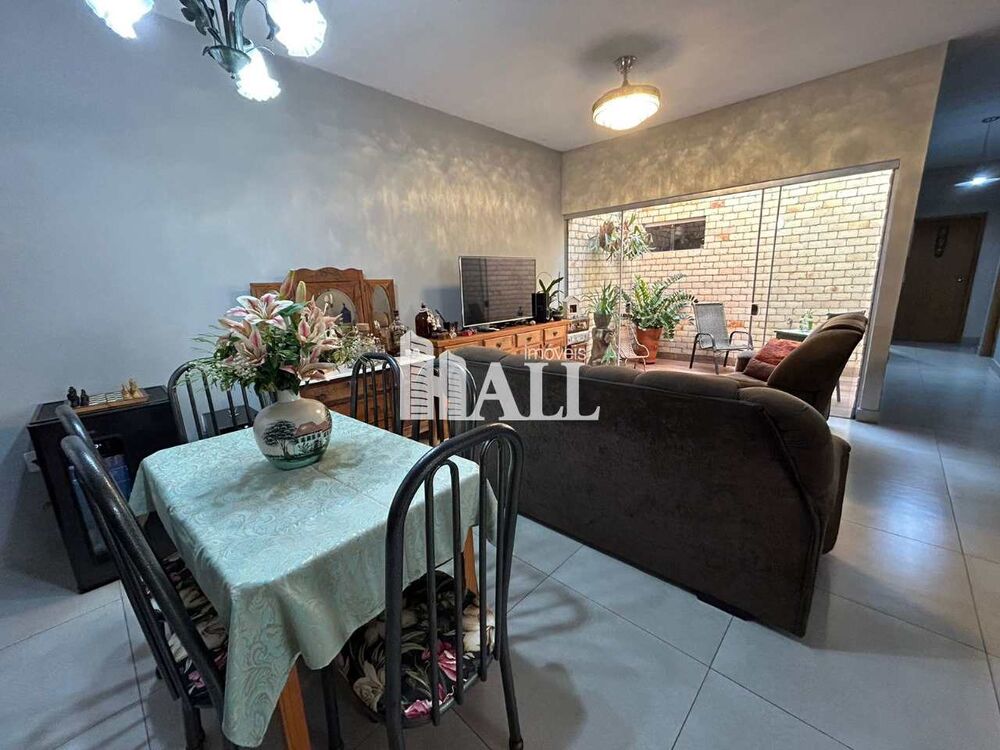 Casa à venda com 3 quartos, 170m² - Foto 4