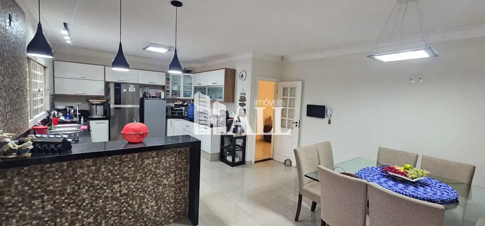 Casa, 3 quartos, 380 m² - Foto 1