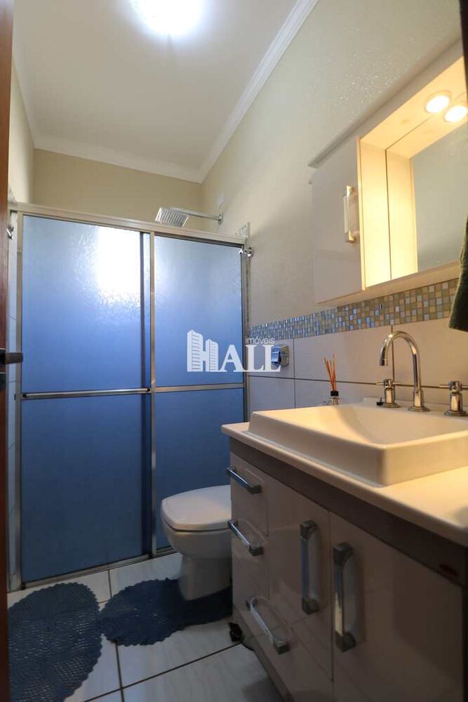 Casa à venda com 2 quartos, 200m² - Foto 3