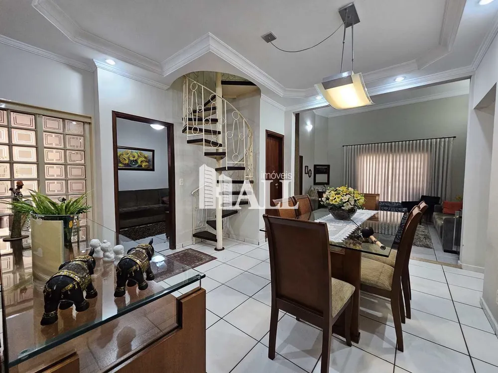 Casa, 4 quartos, 218 m² - Foto 4