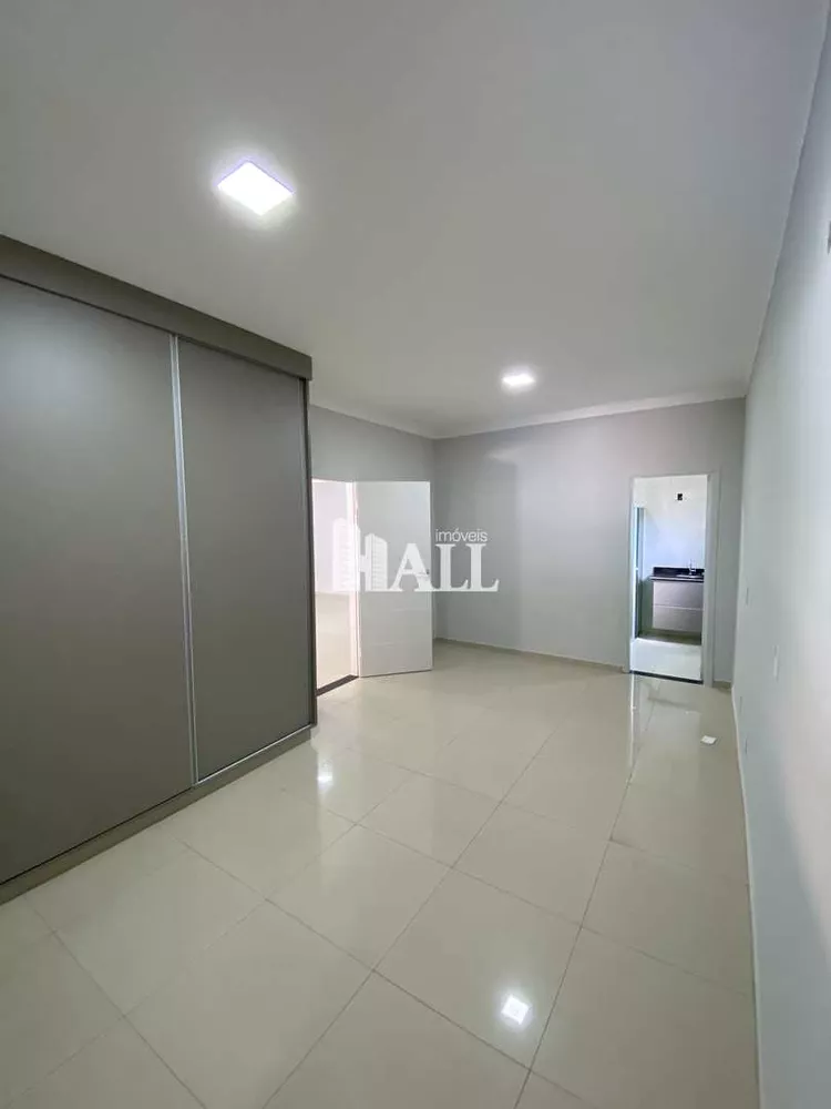 Casa à venda com 3 quartos, 320m² - Foto 11