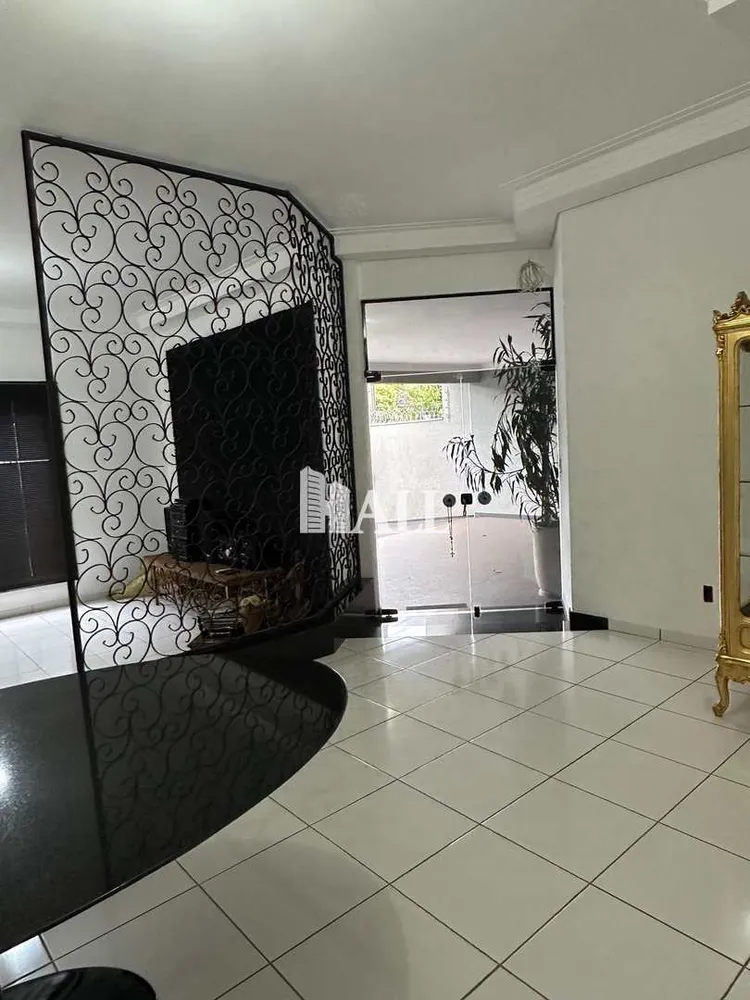 Casa, 3 quartos, 260 m² - Foto 2