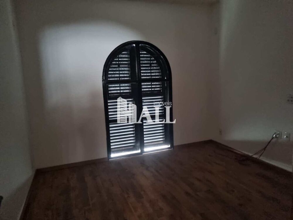 Sobrado à venda com 4 quartos, 403m² - Foto 2
