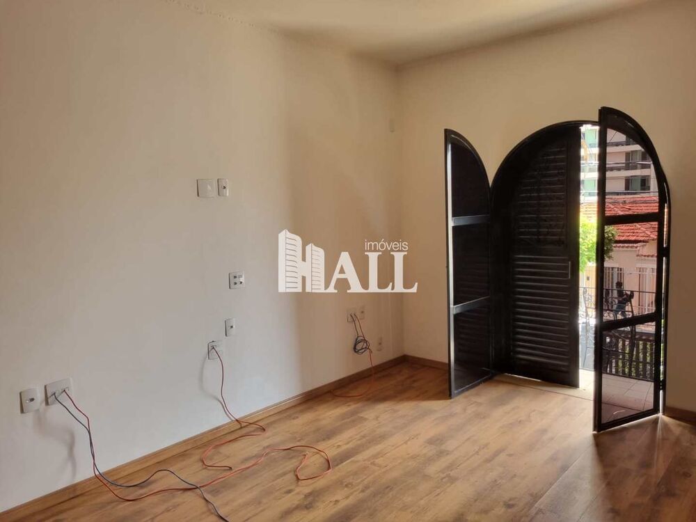 Sobrado à venda com 4 quartos, 403m² - Foto 4