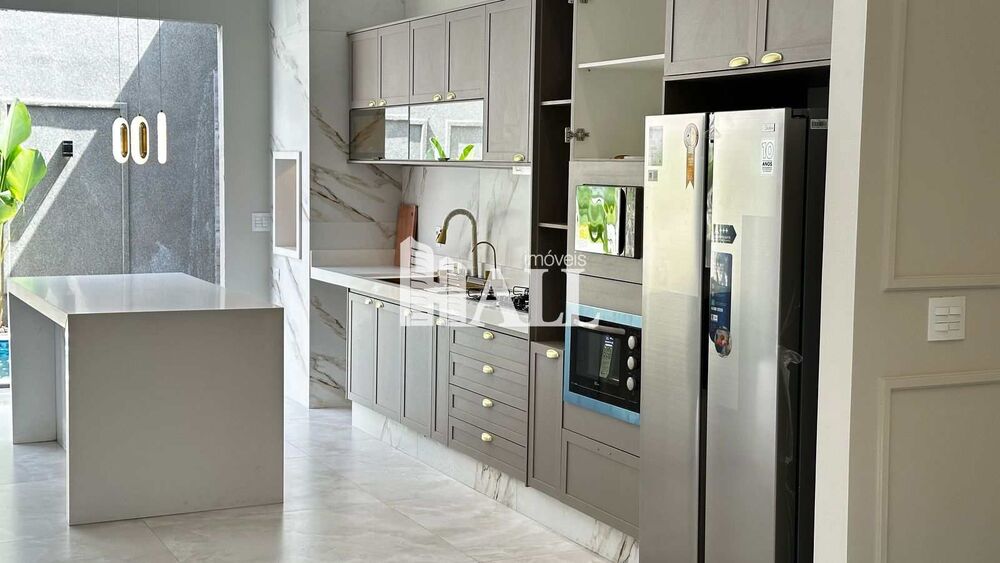 Casa de Condomínio à venda com 3 quartos, 160m² - Foto 2