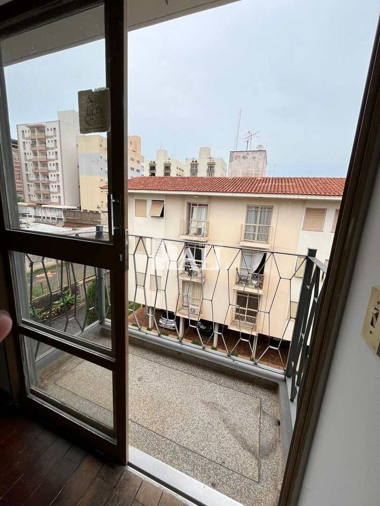 Apartamento à venda com 2 quartos, 63m² - Foto 14