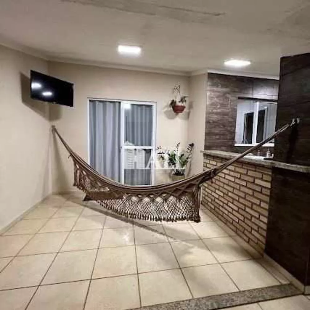 Casa de Condomínio à venda com 3 quartos, 140m² - Foto 2