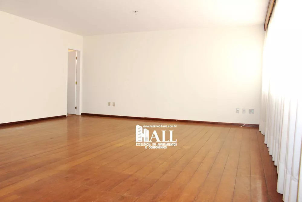 Apartamento à venda com 3 quartos, 155m² - Foto 1