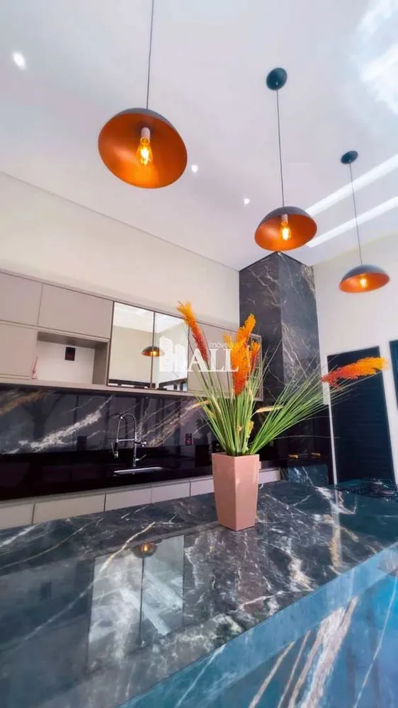 Casa, 3 quartos, 236 m² - Foto 2