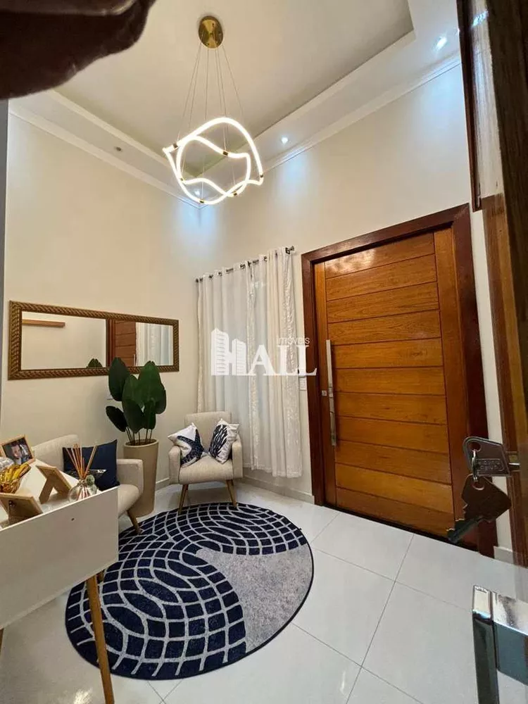 Casa à venda com 2 quartos, 150m² - Foto 1