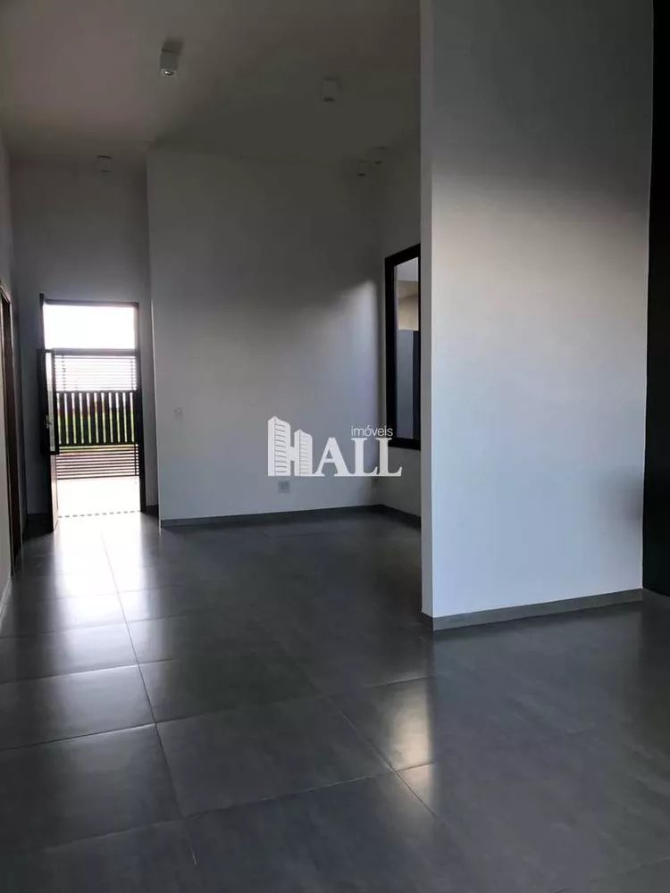 Casa à venda com 3 quartos, 200m² - Foto 3