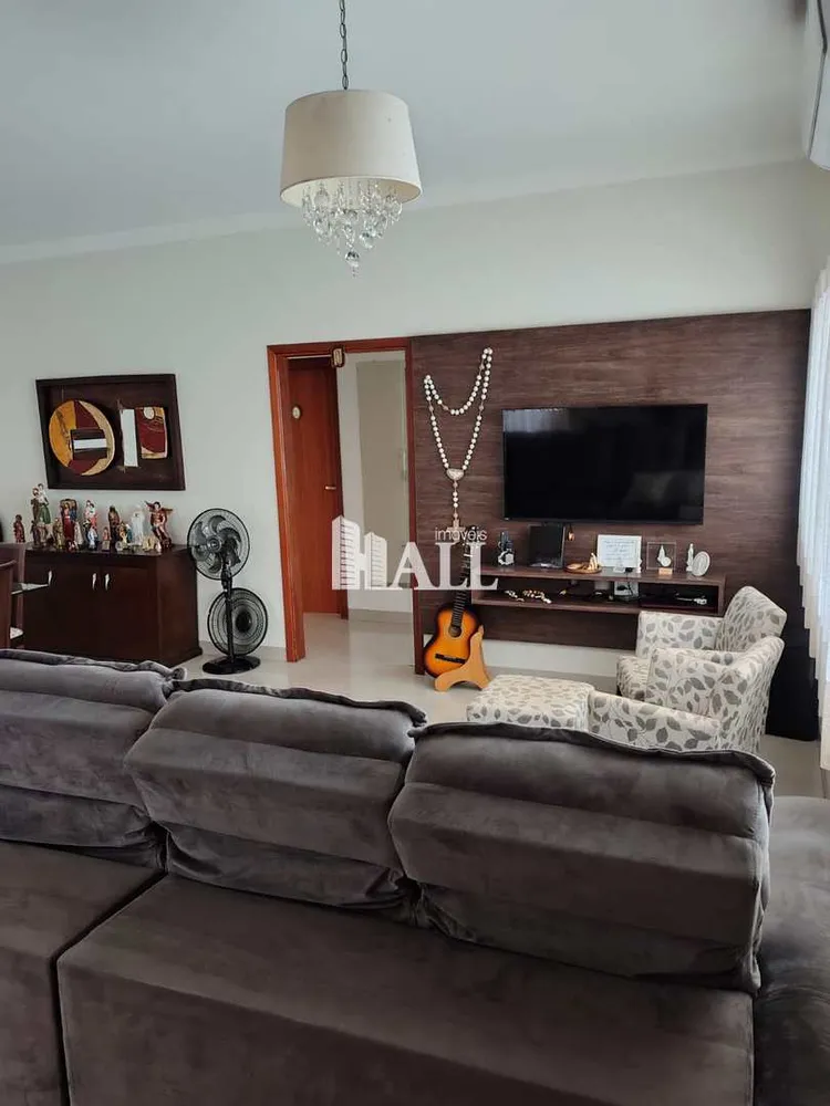 Casa, 3 quartos, 210 m² - Foto 1