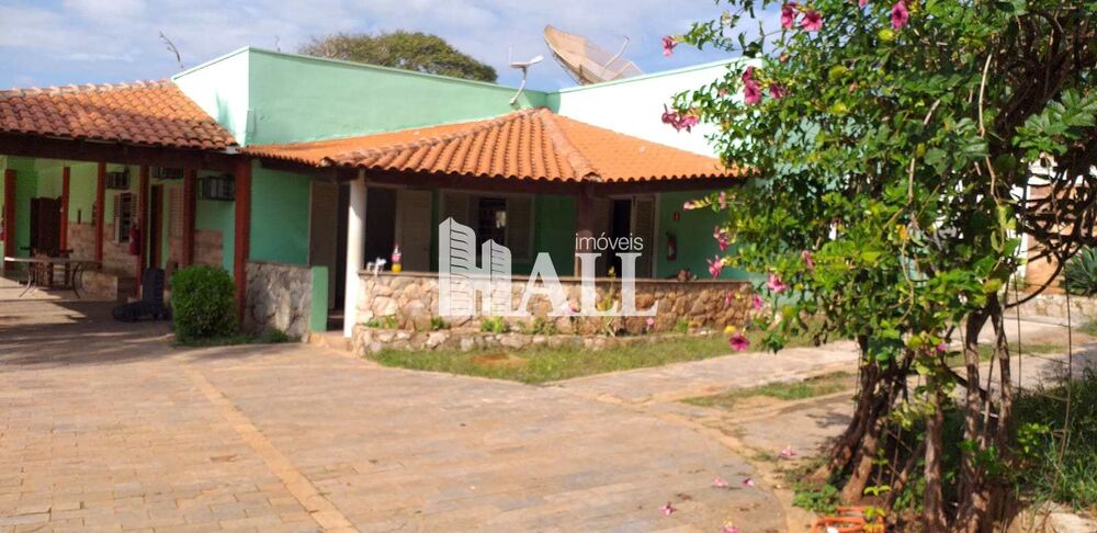 Chácara à venda com 10 quartos, 7235m² - Foto 1
