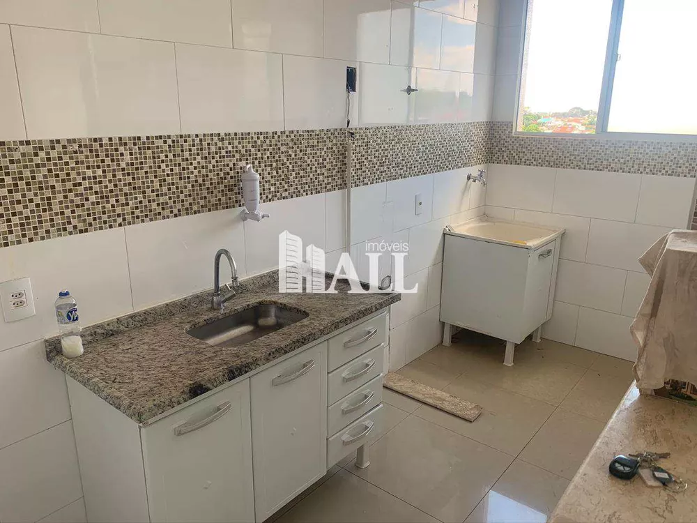 Apartamento à venda com 2 quartos, 45m² - Foto 2