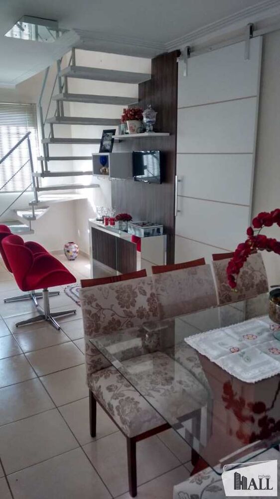 Apartamento à venda com 2 quartos, 100m² - Foto 3