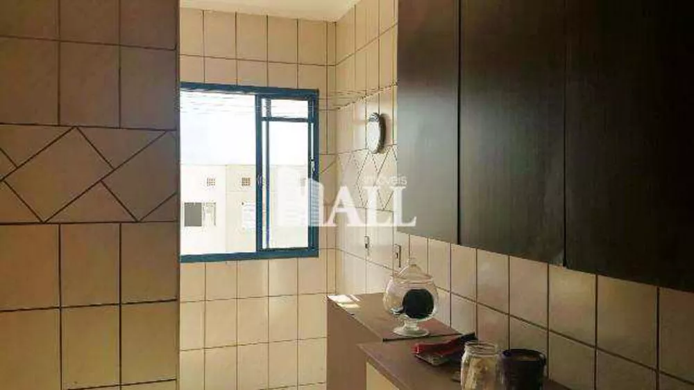 Apartamento à venda com 2 quartos, 60m² - Foto 3