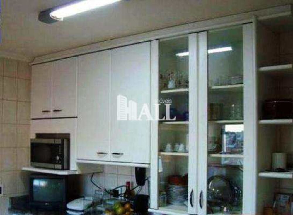 Apartamento, 3 quartos, 130 m² - Foto 1