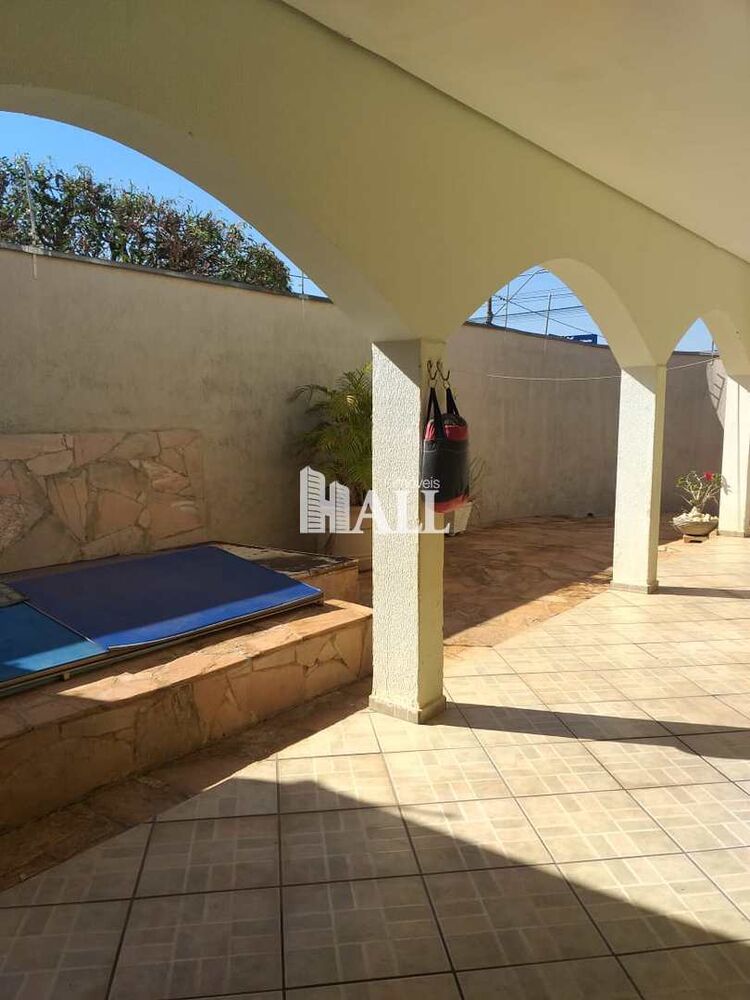 Casa à venda com 3 quartos, 138m² - Foto 4