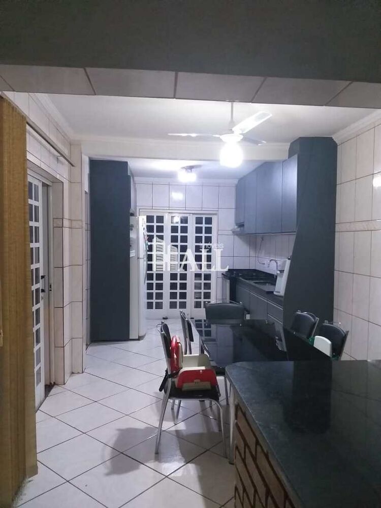 Casa à venda com 3 quartos, 138m² - Foto 8