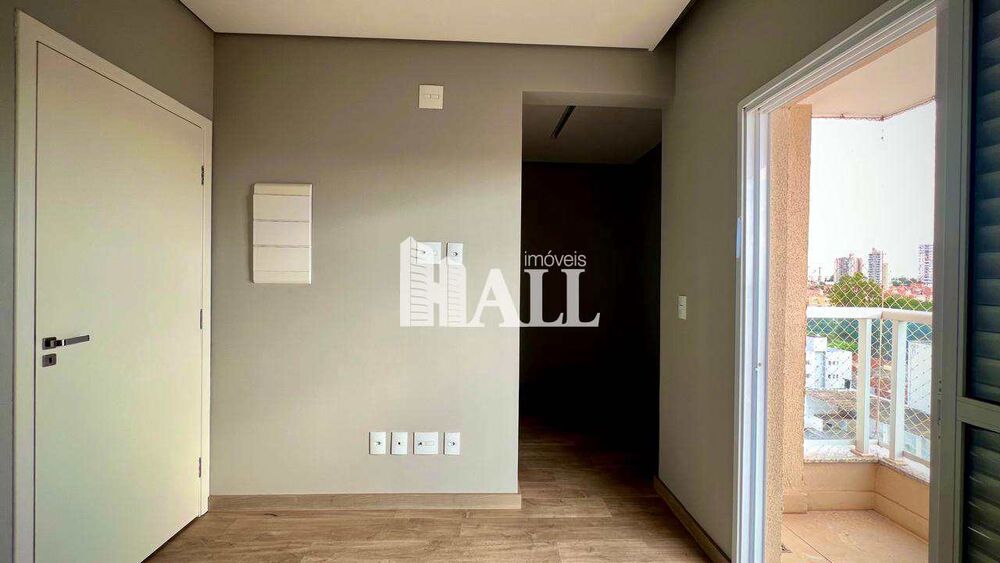 Apartamento à venda com 2 quartos, 70m² - Foto 3