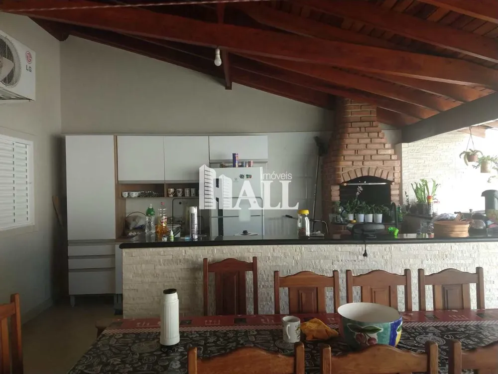 Casa, 4 quartos, 173 m² - Foto 1