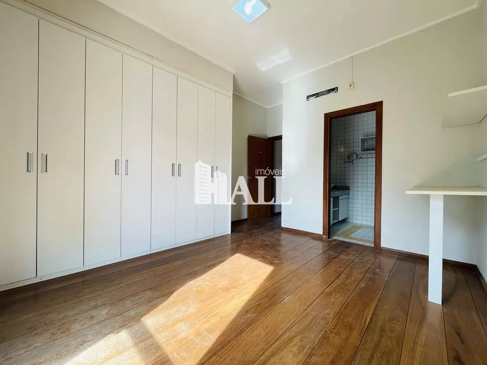 Casa de Condomínio à venda com 4 quartos, 290m² - Foto 3