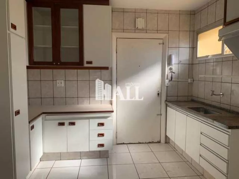 Apartamento à venda com 3 quartos, 105m² - Foto 1