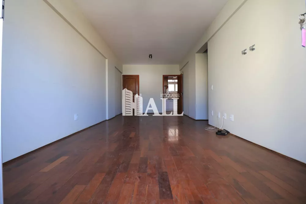 Apartamento à venda com 3 quartos, 110m² - Foto 1