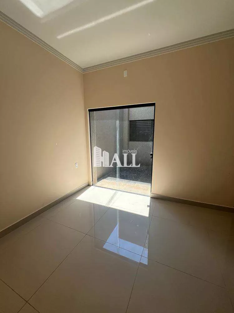 Casa à venda com 3 quartos, 120m² - Foto 1