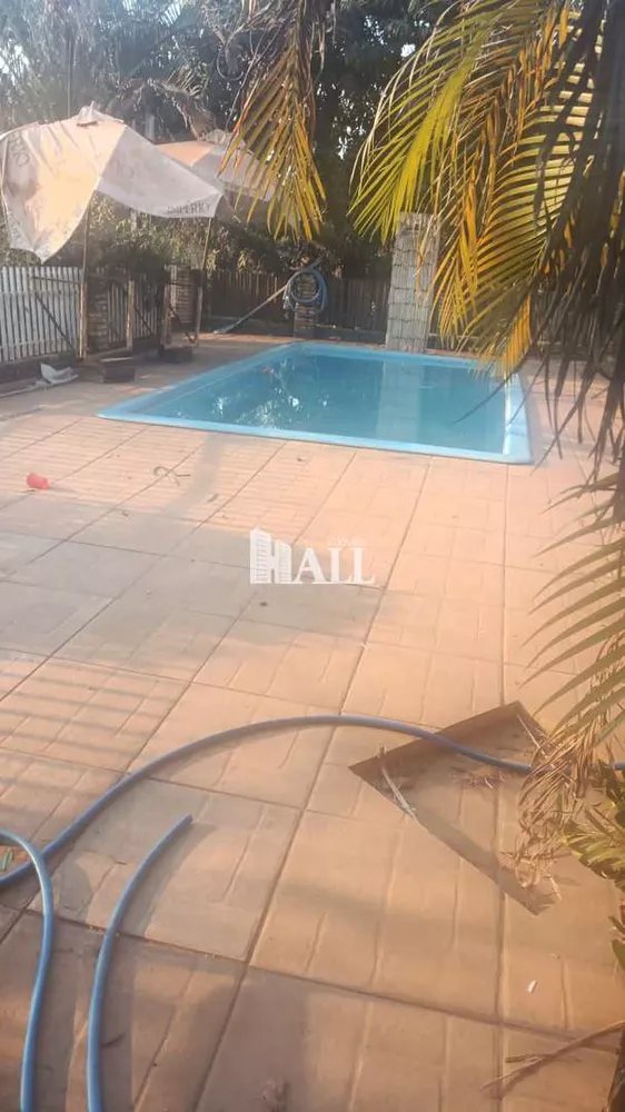 Fazenda à venda com 3 quartos, 100m² - Foto 1