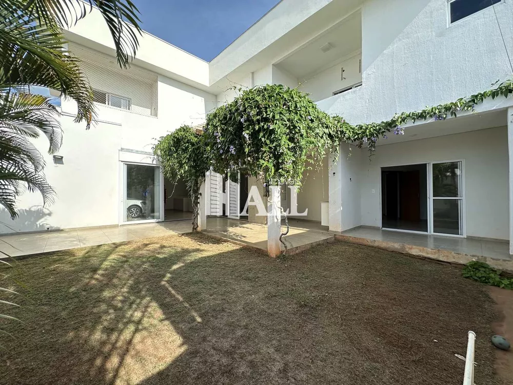 Casa à venda com 4 quartos, 350m² - Foto 1