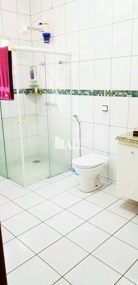 Casa à venda com 2 quartos, 212m² - Foto 3