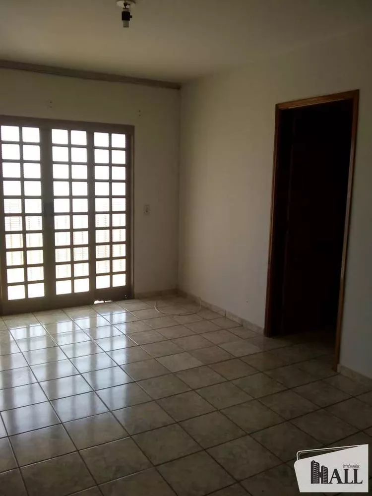 Apartamento à venda com 2 quartos, 110m² - Foto 1