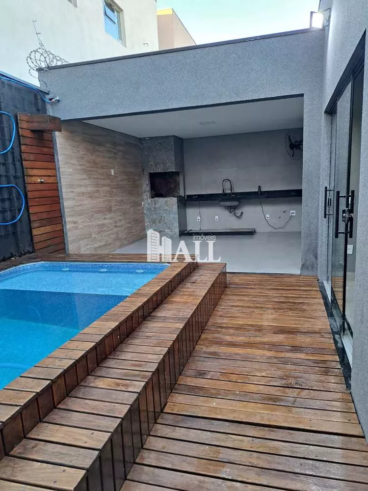 Casa à venda com 3 quartos, 200m² - Foto 3