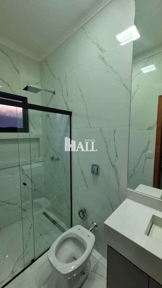 Casa de Condomínio à venda com 3 quartos, 220m² - Foto 3