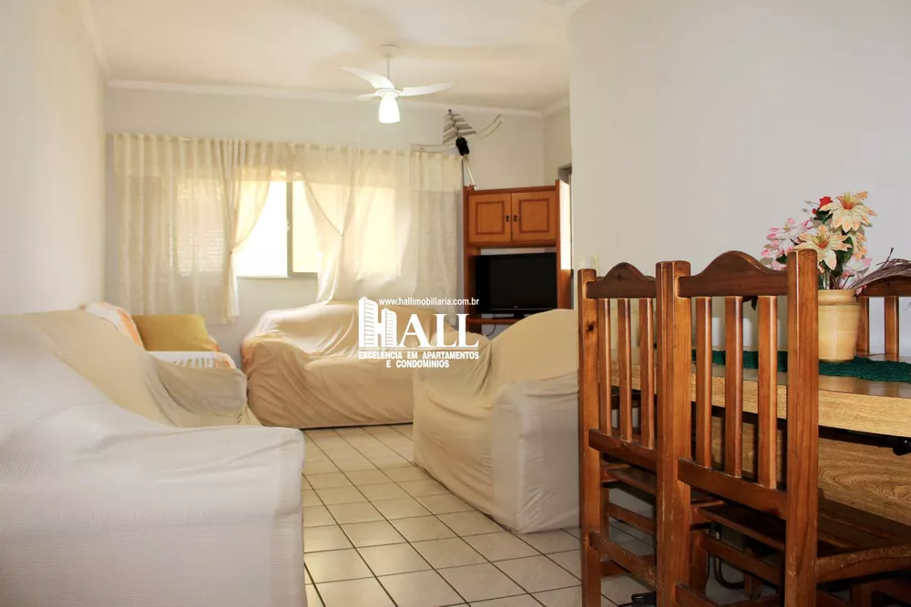 Apartamento à venda com 2 quartos, 70m² - Foto 1