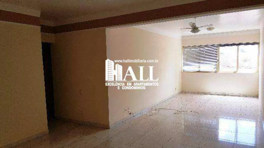 Apartamento à venda com 3 quartos, 121m² - Foto 2