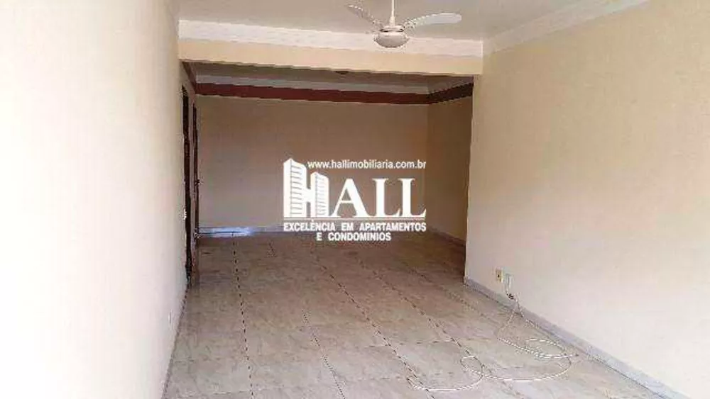 Apartamento à venda com 3 quartos, 121m² - Foto 1