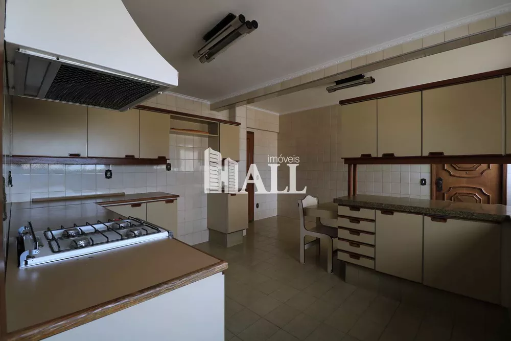 Apartamento à venda com 3 quartos, 187m² - Foto 3