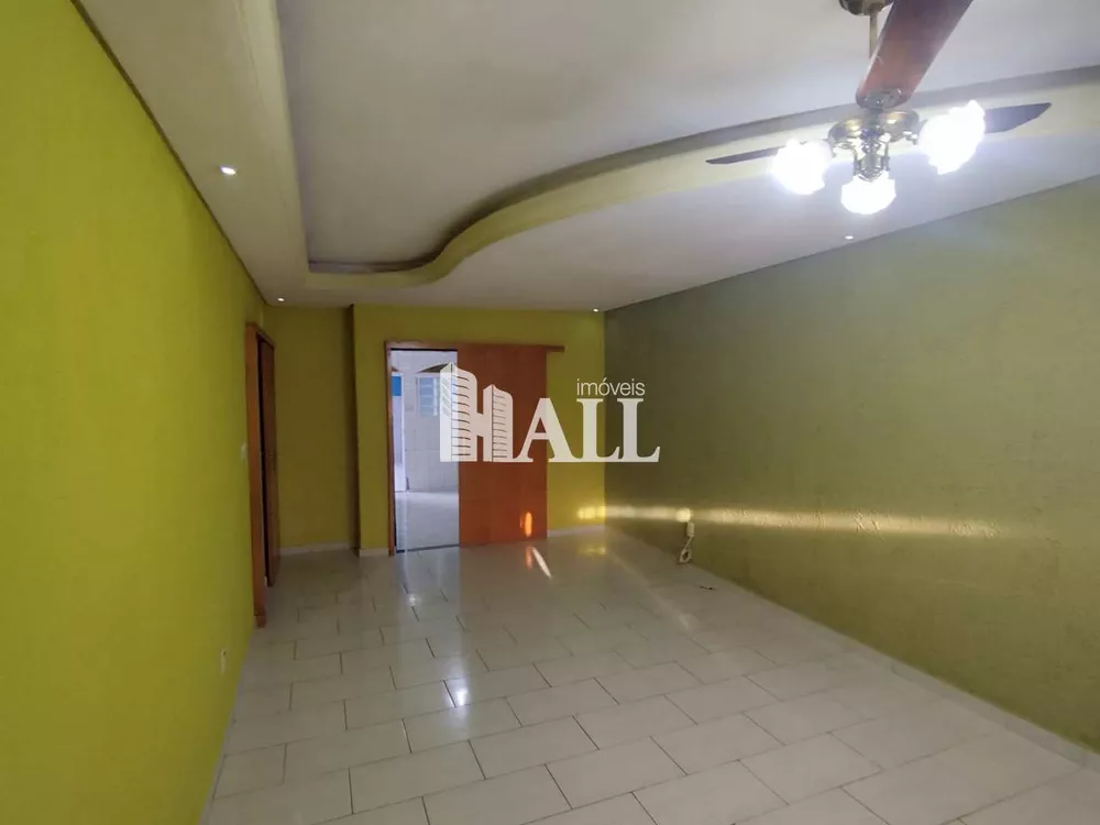 Casa à venda com 4 quartos, 187m² - Foto 2