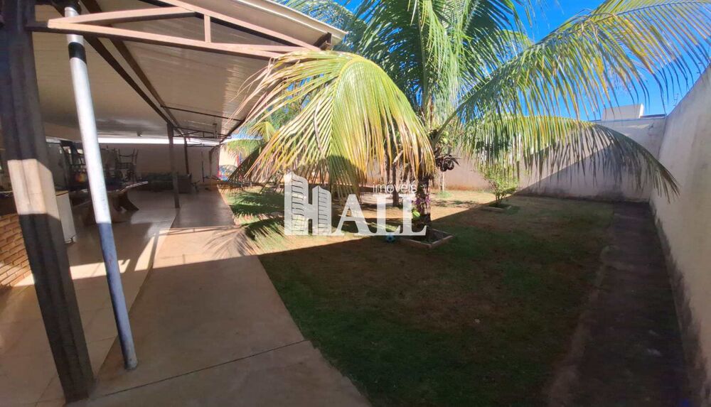 Casa à venda com 3 quartos, 200m² - Foto 2