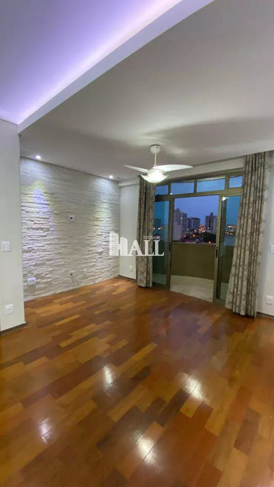 Apartamento à venda com 3 quartos, 113m² - Foto 1