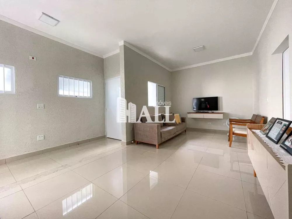 Casa à venda com 2 quartos, 100m² - Foto 3