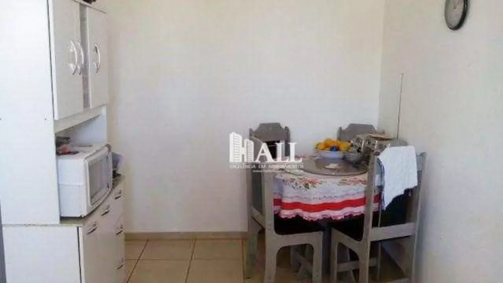 Apartamento à venda com 2 quartos, 70m² - Foto 4